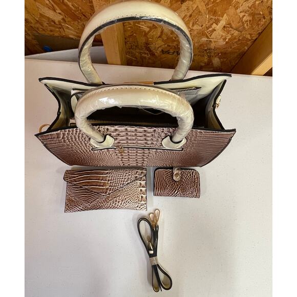 Women’s New Faux Alligator Textured Purse Set - Picture 5 of 6